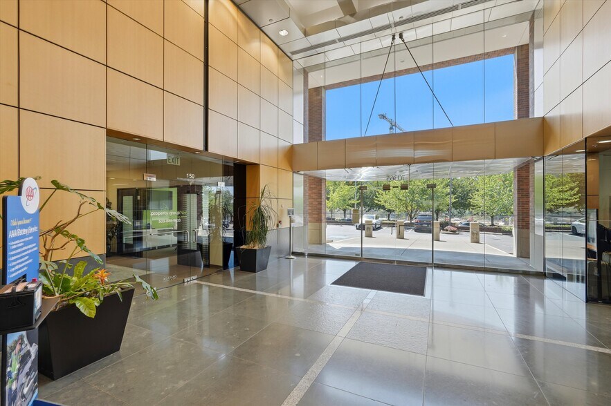 More Photos Of 10365 SE Sunnyside Rd, Clackamas Office For Lease