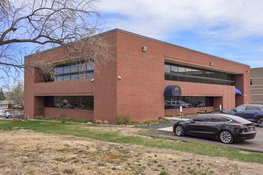 More Photos Of 1287 Lake Plaza Dr, Colorado Springs Office For Sale