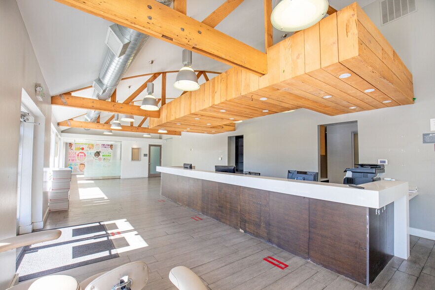 More Photos Of 3945 Marysville Blvd, Sacramento Freestanding For Sale