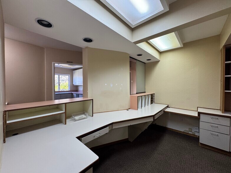 More Photos Of 917 The Alameda, Berkeley Medical For Sale