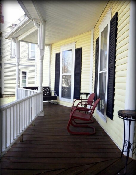 More Photos Of 132 E Broadway Ave, Richmond Specialty For Sale