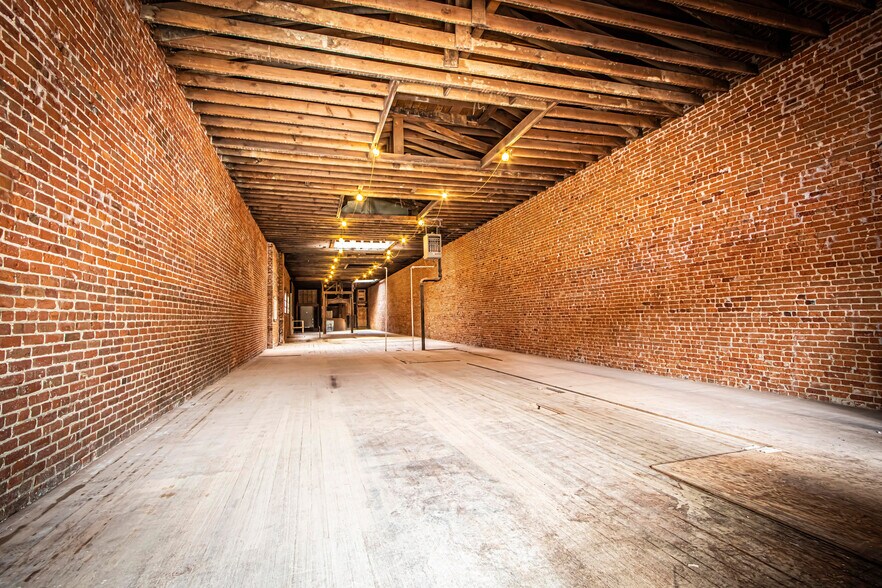 More Photos Of 206 N Tejon St, Colorado Springs Restaurant For Sale