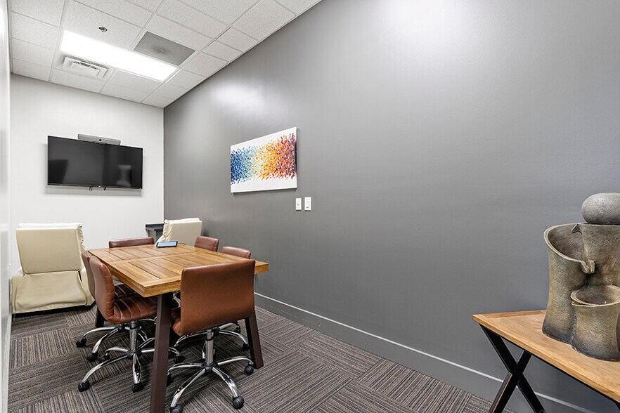 More Photos Of 4010 Deerpark Blvd, Elkton Manufacturing For Sale