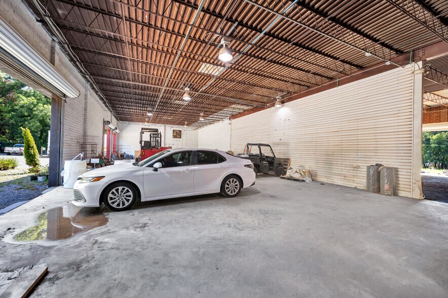More Photos Of 363 Old Larkinsville Rd, Scottsboro Warehouse For Sale