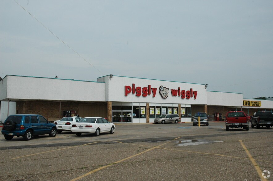 More Photos Of 501 S Main St, Springhill Unknown For Lease