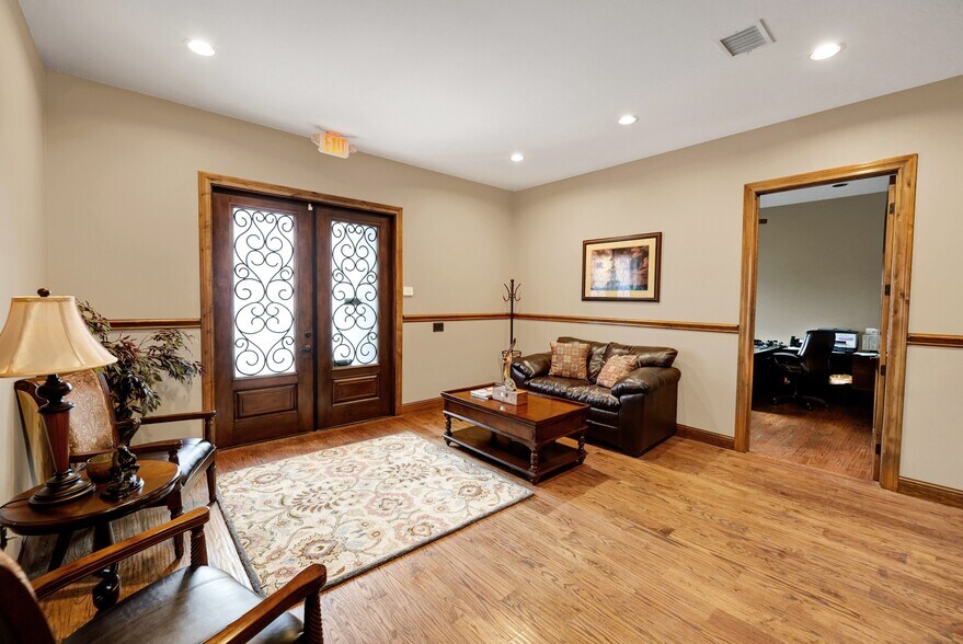 More Photos Of 5006 Portico Way, Midland Medical For Sale