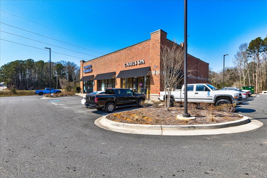 More Photos Of 438 Cabiness Road, Forsyth Storefront Retail Office For Sale