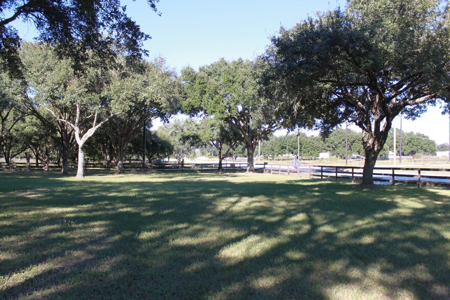 More Photos Of 16607 Mueschke Rd, Cypress Office Residential For Sale