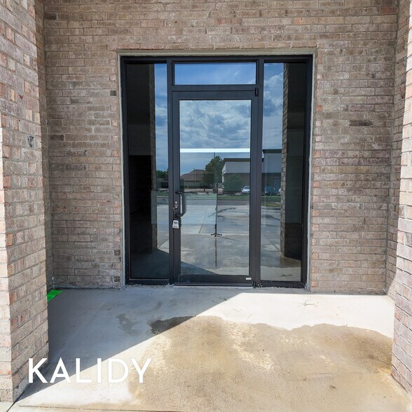 More Photos Of 16401 Sonoma Park Dr, Edmond Medical For Sale