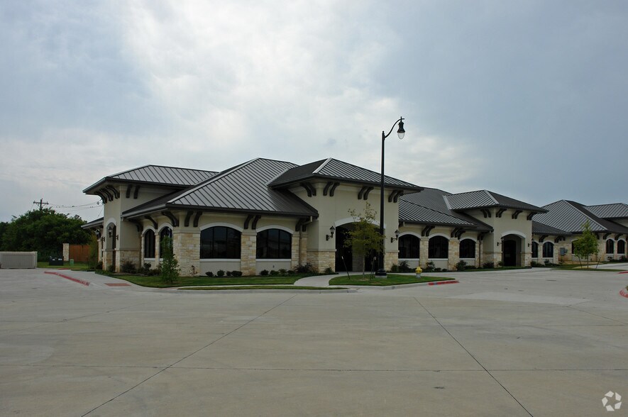 More Photos Of 8501 Wade Blvd, Frisco Medical For Sale