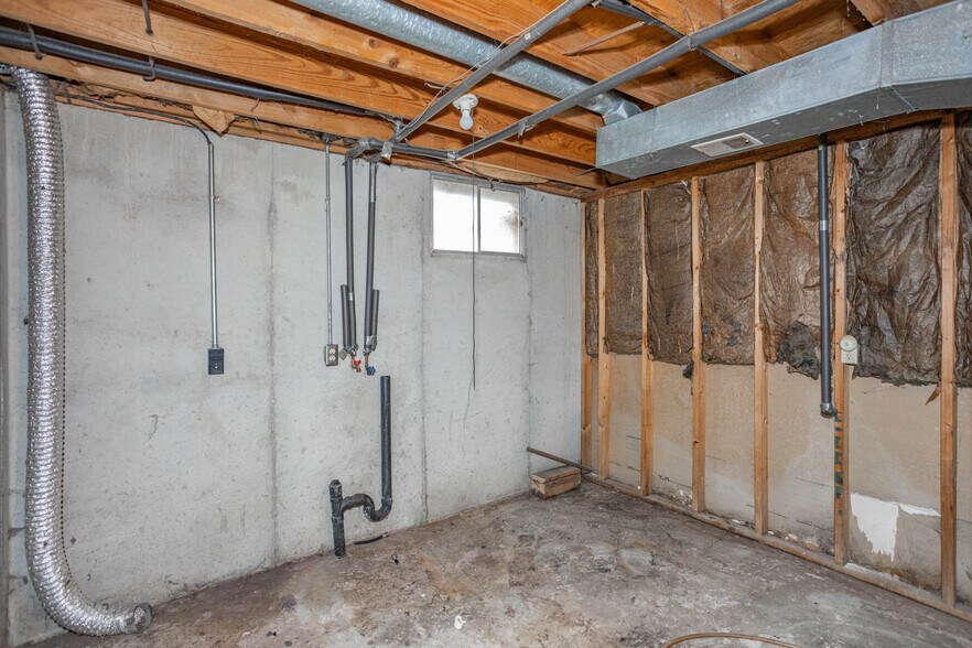 More Photos Of 3108 Eaton St, Kansas City Multifamily For Sale