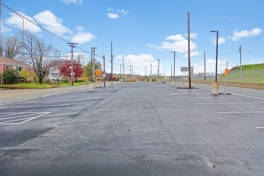 More Photos Of 3706-3710 Lebanon Church Rd, West Mifflin Auto Dealership For Lease