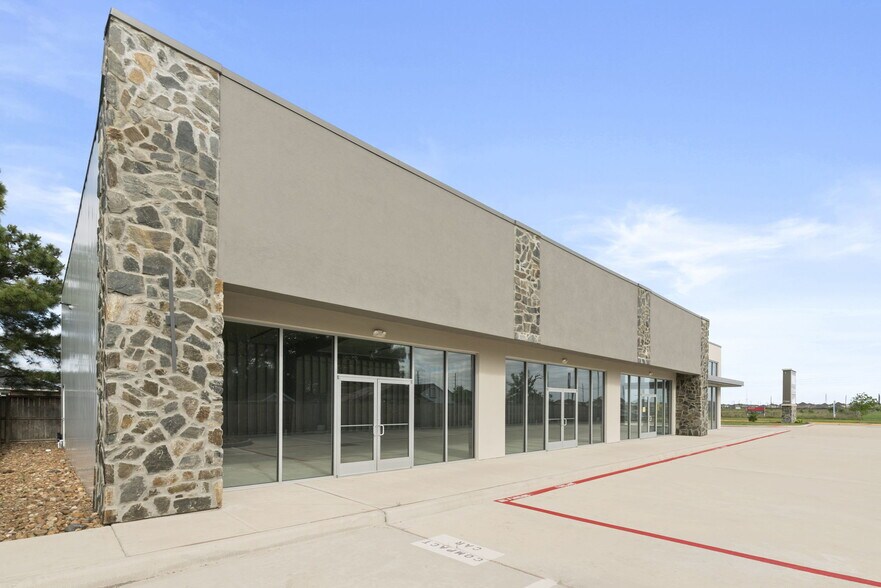 More Photos Of 24515 Morton Rd, Katy Storefront Retail Office For Lease
