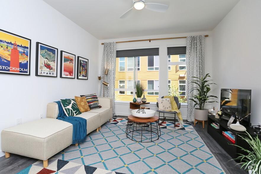 More Photos Of 1850 N 34th St, Seattle Apartments For Lease