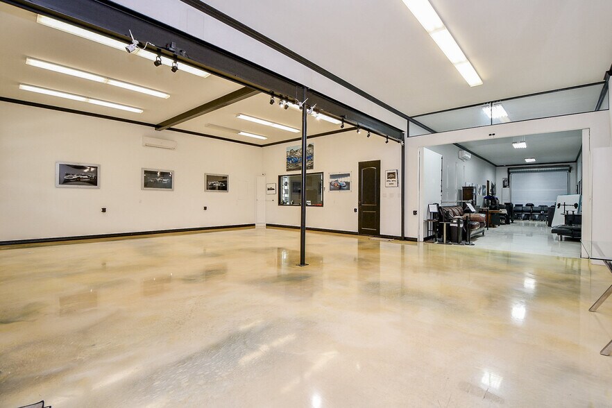 More Photos Of 4119 Allen St, Houston Office For Sale