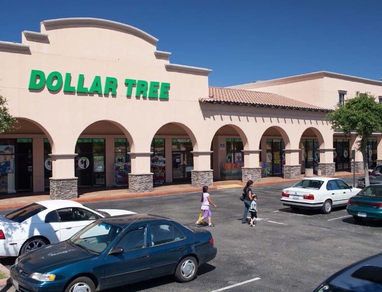 More Photos Of 2040 El Camino Real, Atascadero General Retail For Lease