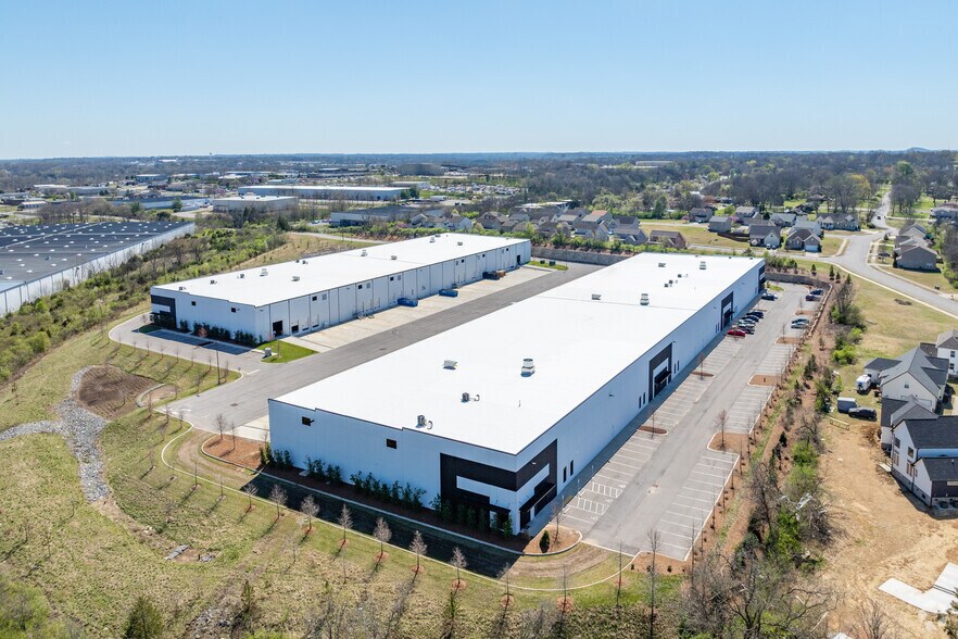 More Photos Of 526 Myatt Dr, Madison Warehouse For Lease