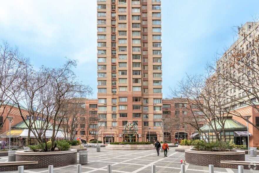 More Photos Of 360 W 50th St, New York Apartments For Sale