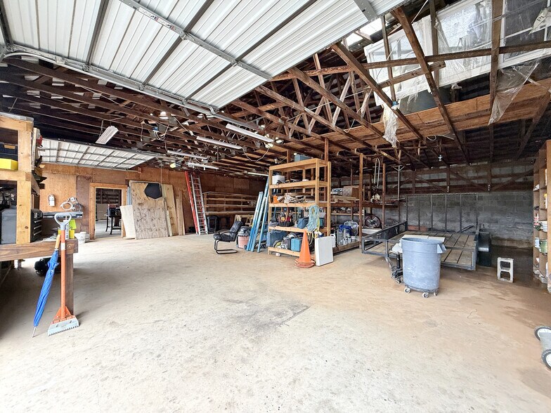 More Photos Of 816 21st Ave E, Tuscaloosa Industrial For Lease