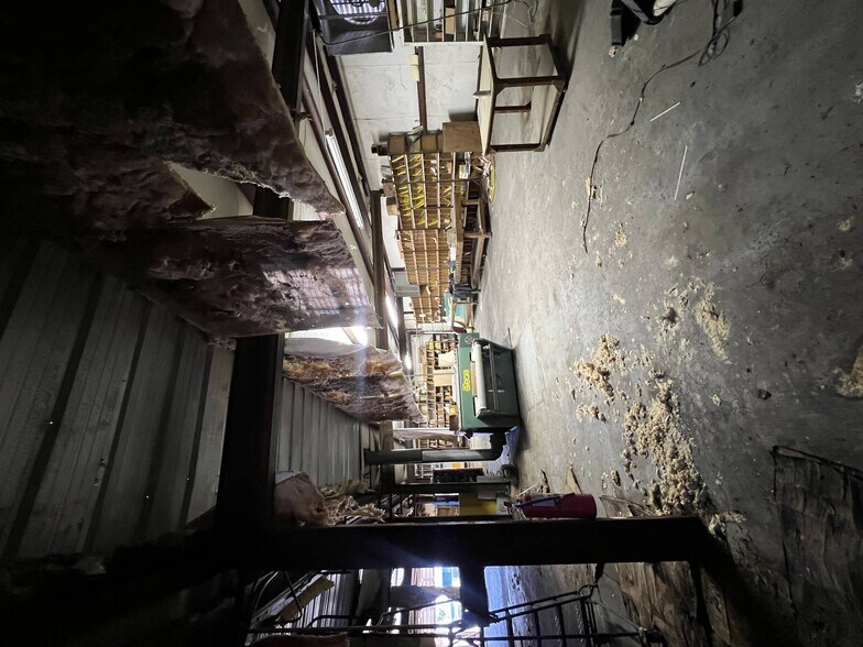 More Photos Of 1838 Federal Rd, Houston Warehouse For Sale
