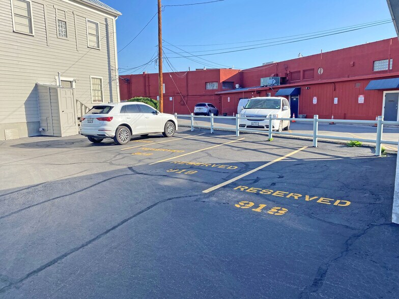 More Photos Of 918 S Alamo St, San Antonio Office For Lease