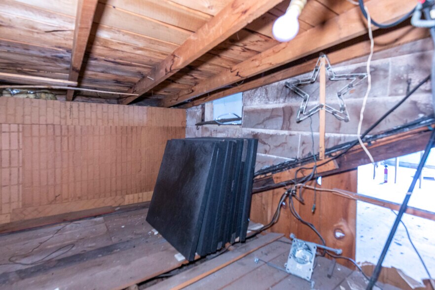 More Photos Of 23 E Main St, Hancock Restaurant For Sale