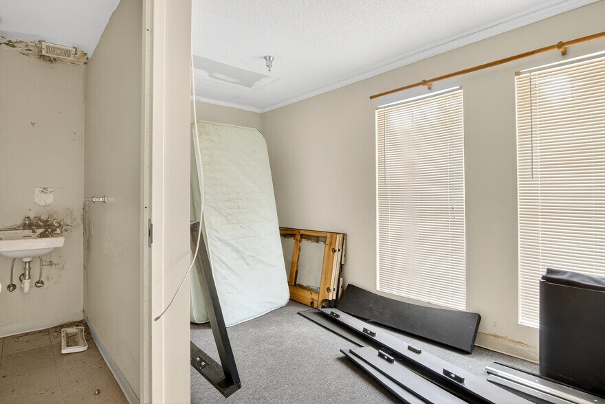 More Photos Of 306 S Allen Rd, Wake Forest Apartments For Sale