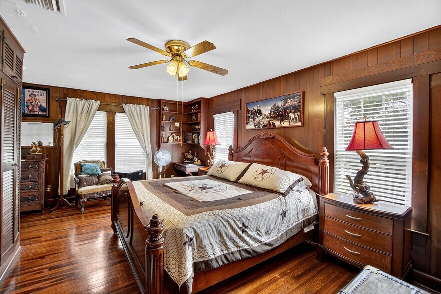 More Photos Of 805 N Wheeler St, Plant City Hospitality For Sale
