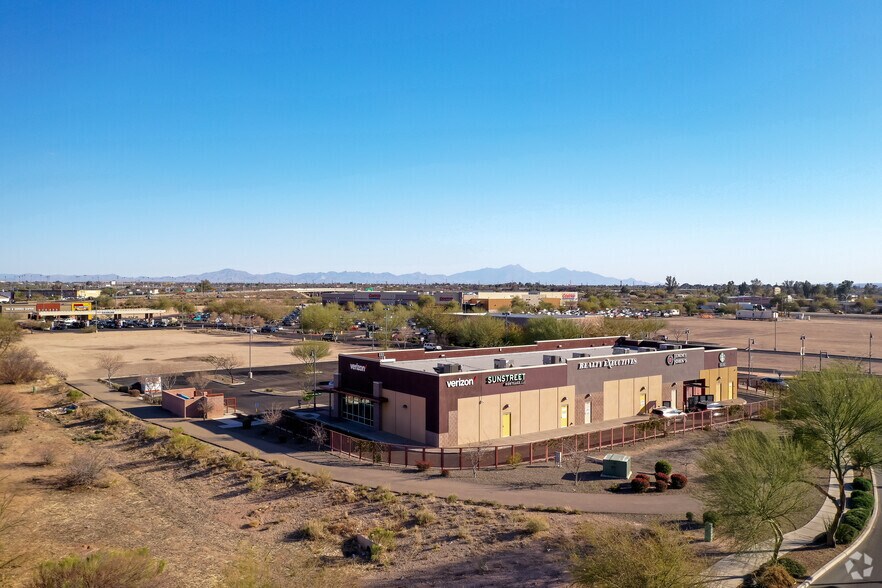 More Photos Of 1570 E Tucson Marketplace Blvd, Tucson General Retail For Sale