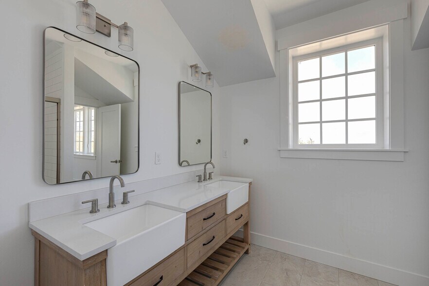 More Photos Of 1152 Seascape ave, Depoe Bay Apartments For Sale