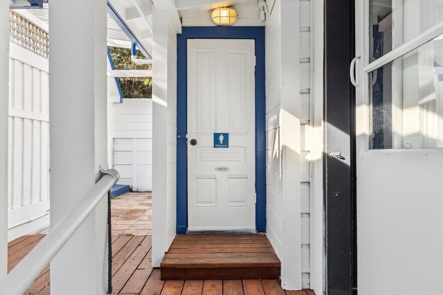 More Photos Of 11 Wharf Rd, Bolinas General Retail For Sale