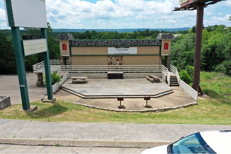 More Photos Of 1900 W 76 Country Blvd, Branson Hotel For Sale