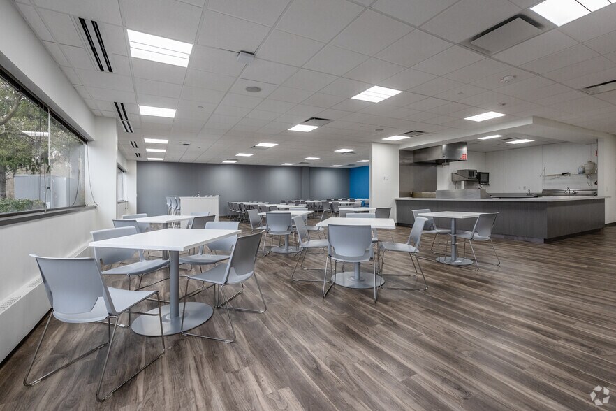 More Photos Of 10 Waterview Blvd, Parsippany Office For Sale