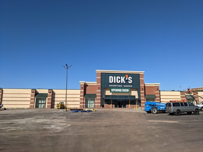 More Photos Of 1125-1205 Tolland Tpke, Manchester Unknown For Lease