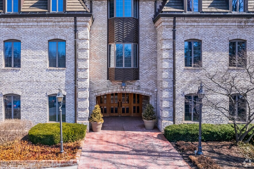 More Photos Of 500 Elm Grove Rd, Elm Grove Office For Lease