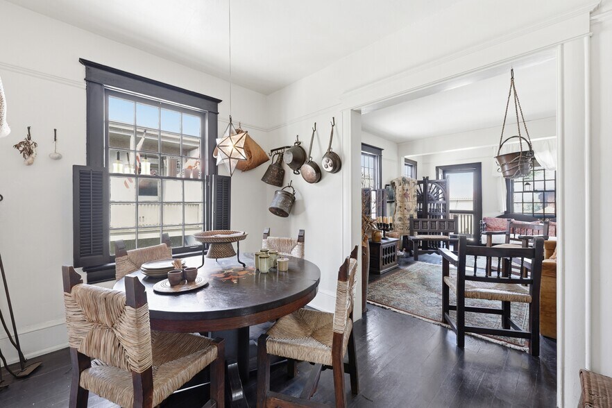 More Photos Of 50 Charlotte St, Saint Augustine Storefront Retail Office For Sale