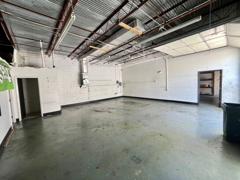 More Photos Of 4101-4119 Bandy Blvd, Fort Pierce Unknown For Lease