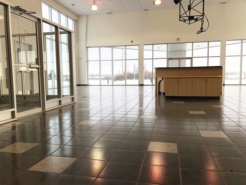 More Photos Of 295 Burnt Park Dr, Red Deer County Flex For Sale