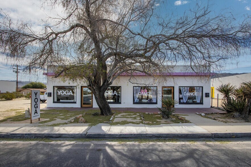 More Photos Of 73911 29 Palms Hwy, Twentynine Palms Storefront For Sale
