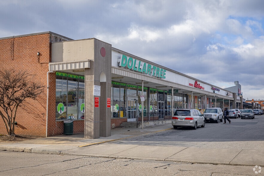 Primary Photo Of 6812-6862 Reisterstown Rd, Baltimore General Retail For Lease