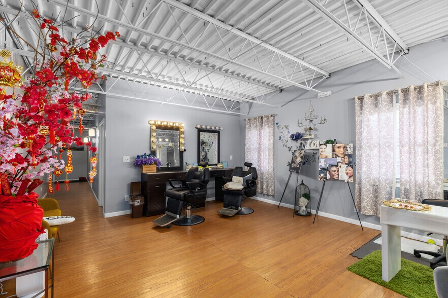 More Photos Of 5145 Buford Hwy NE, Doraville Freestanding For Lease