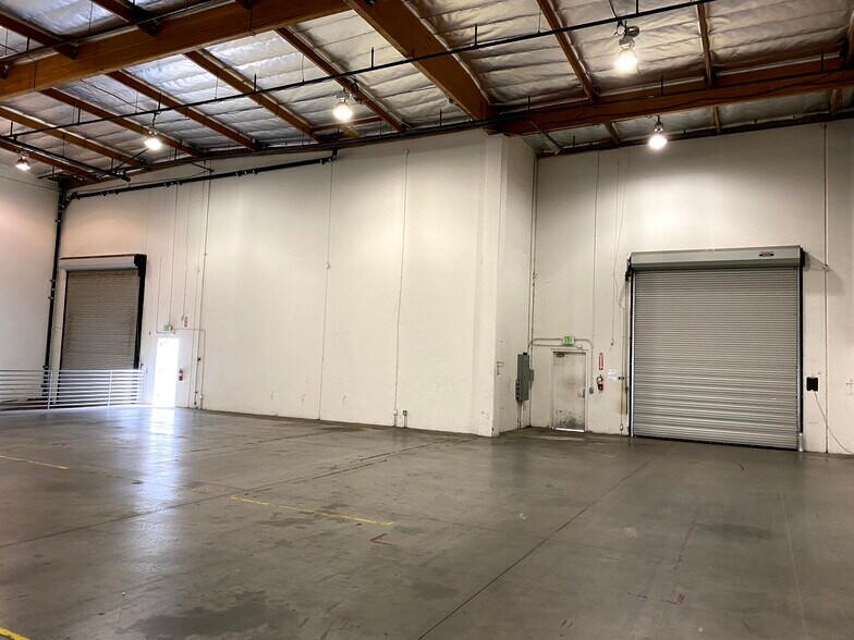 More Photos Of 1400 Pacific Ave, Oxnard Manufacturing For Lease