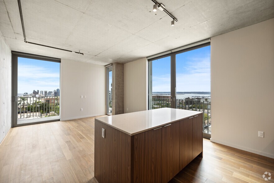 More Photos Of 2710 3rd Ave, San Diego Apartments For Sale