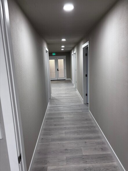 More Photos Of 1712 6th Ave, Tacoma Office Residential For Lease