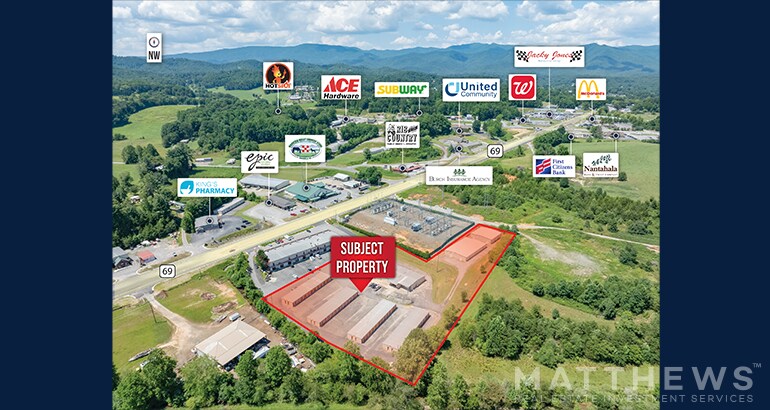 More Photos Of 38 Creekside Cir, Hayesville Self Storage For Sale