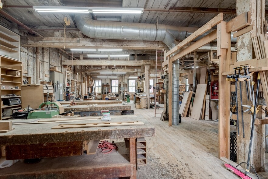 More Photos Of 54 Franklin St, Brooklyn Apartments For Sale