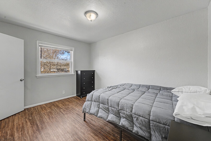 More Photos Of 6330 E 7th St, Tulsa Apartments For Sale