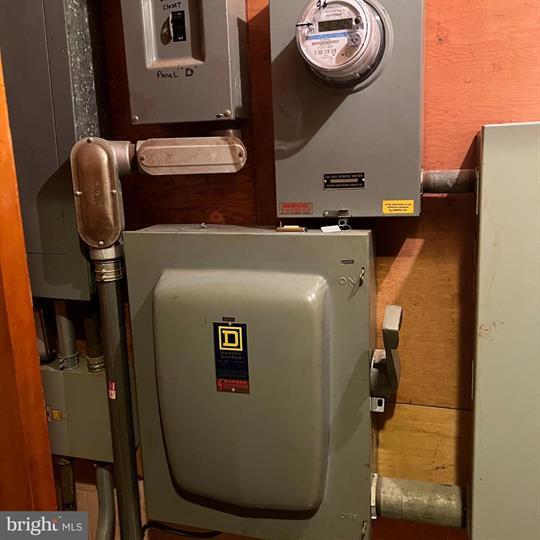 More Photos Of 11 W King St, Littlestown Storefront Retail Office For Sale