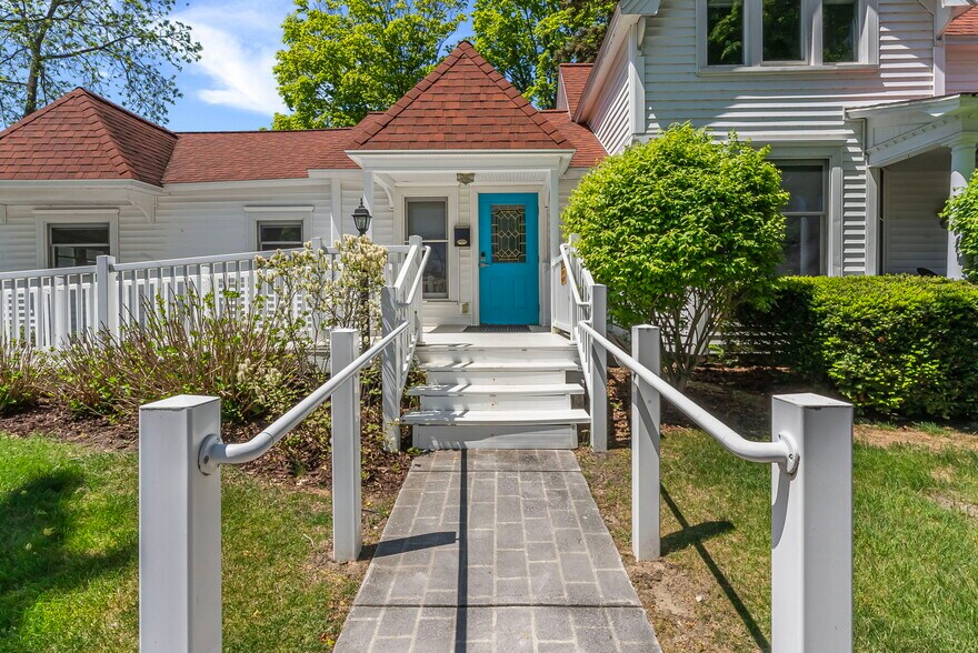 More Photos Of 601 W Front St, Traverse City Specialty For Sale