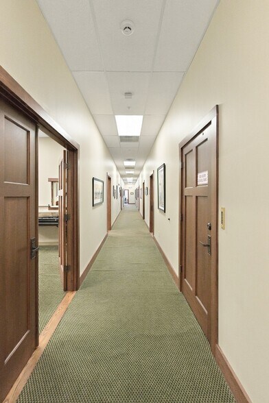 More Photos Of 1354 N Laura St, Jacksonville Office For Sale